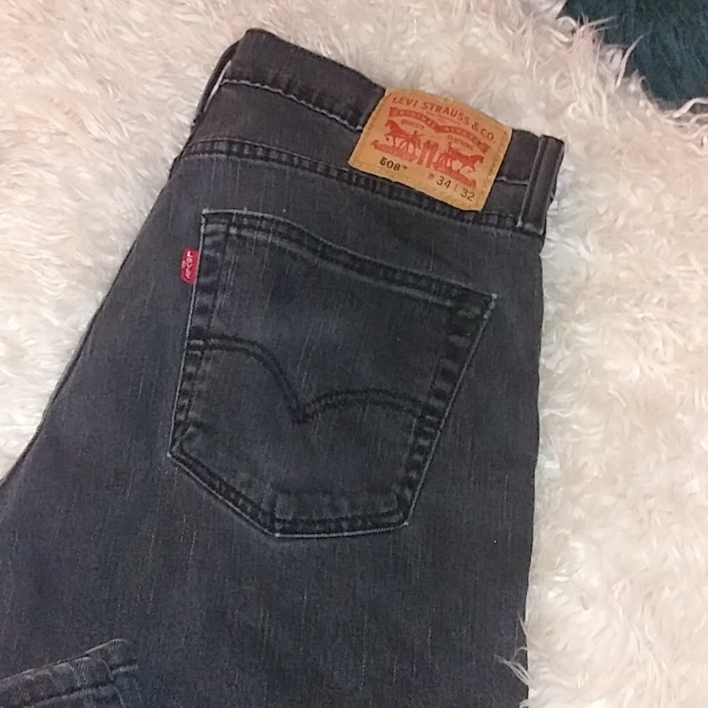 Levis